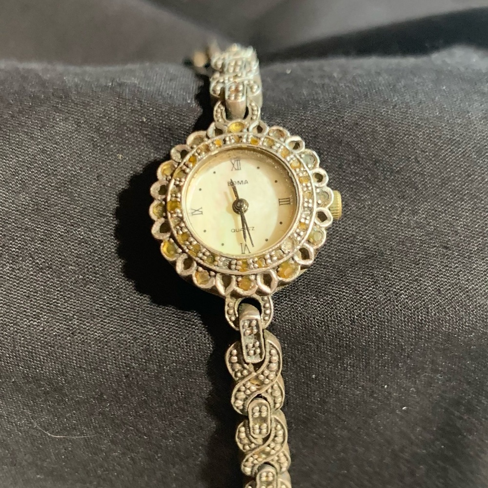 BOMA QUARTZ Ladies Vintage 80s Watch 7”